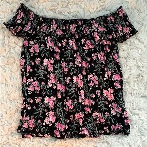 American Eagle off the shoulder top